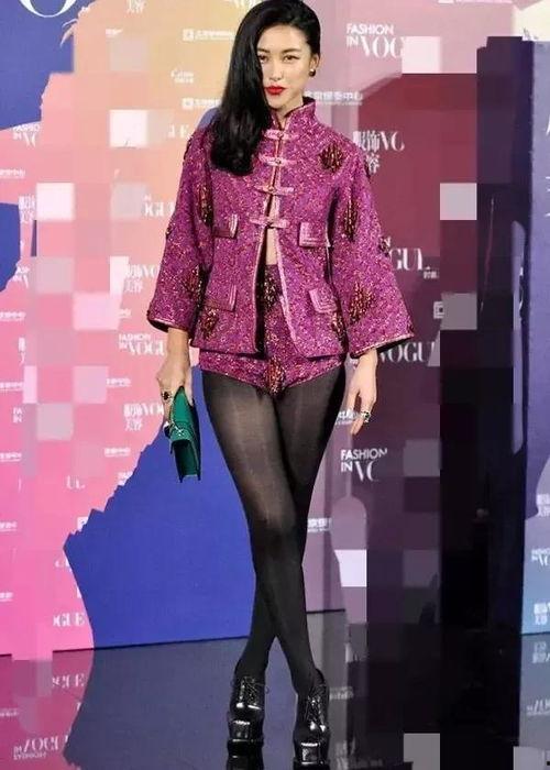 明星穿黑厚丝袜图片,明星黑厚丝袜造型大揭秘