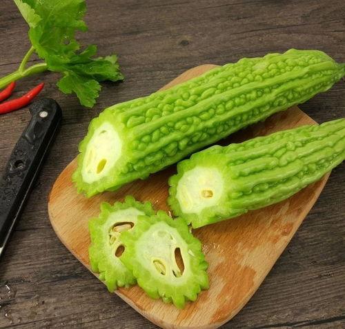 杨家坪吃瓜,吃瓜群众的欢乐盛宴